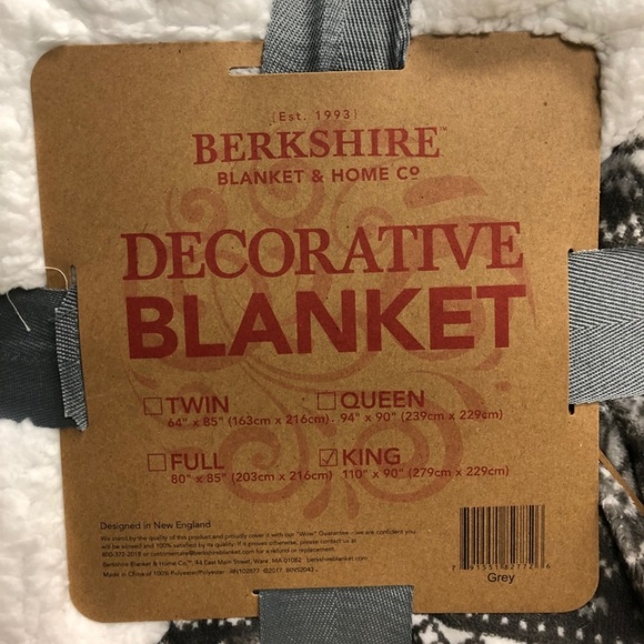 Berkshire | Decorative Blanket | Gray | Size King (PM_B07) - Picture 4 of 5